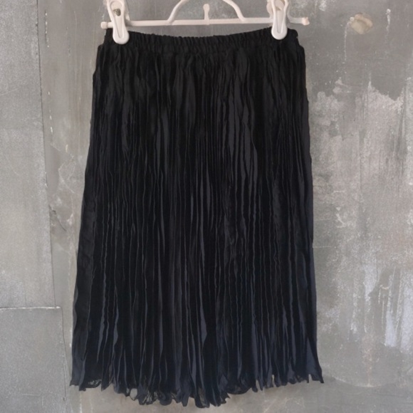 Moda International Midi Sheer Black Skirt XS - Picture 1 of 5